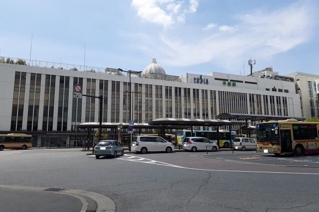 近くの平塚駅まで450m(徒歩6分)