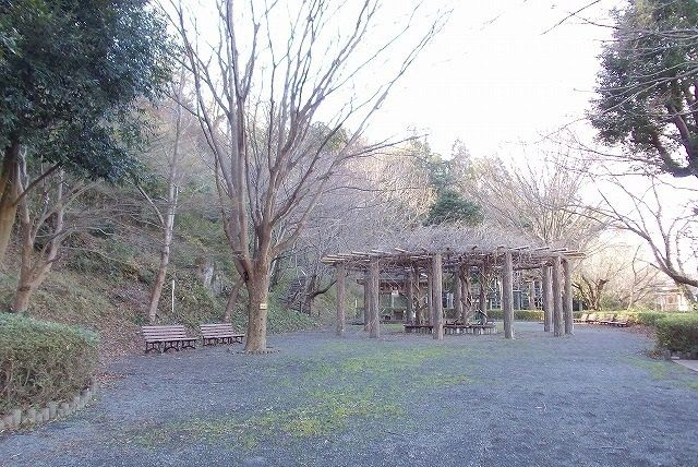近くの本城山公園まで1,700m(徒歩22分)