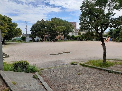 近くの石橋公園まで270m(徒歩4分)