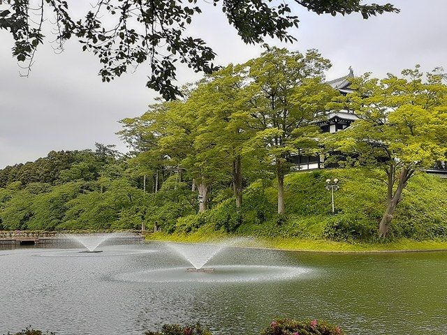 近くの高田城址公園まで1,544m（徒歩20分）
