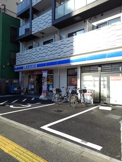 近くのローソンまで160m（徒歩2分）