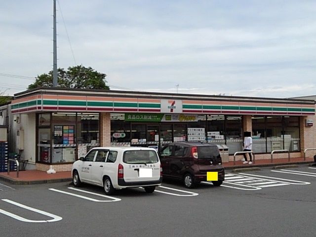 近くのセブンイレブン富士宮 宮原店まで450m（徒歩6分）