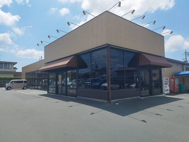 近くのたつみストアーまで160m（徒歩2分）