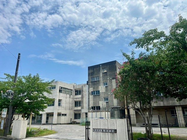 近くの茂原市立東部小学校まで79m（徒歩1分）