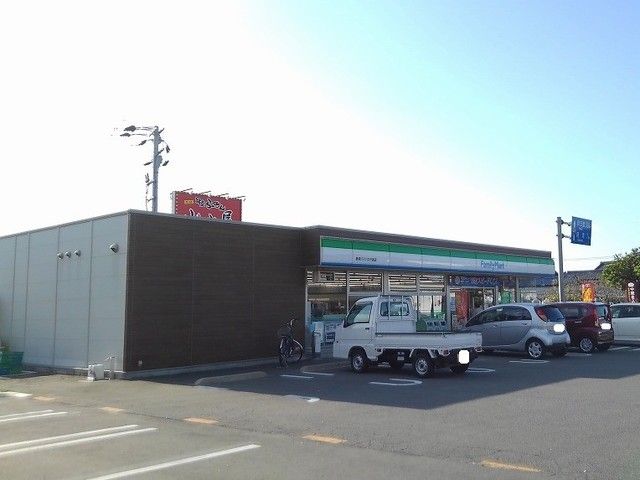 近くのファミリーマート 干居店まで400m（徒歩5分）