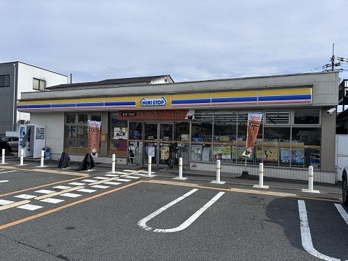 近くのミニストップ 園部町宮町店まで650m(徒歩9分)