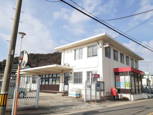 近くの郵便局まで350m（徒歩5分）