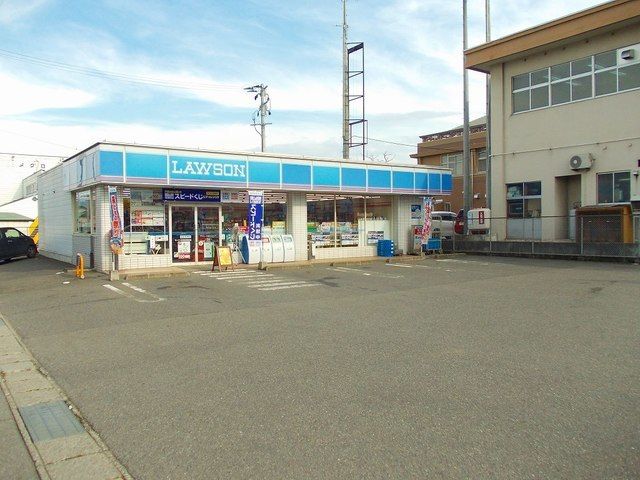 近くのローソン高田店まで1,700m(徒歩22分)