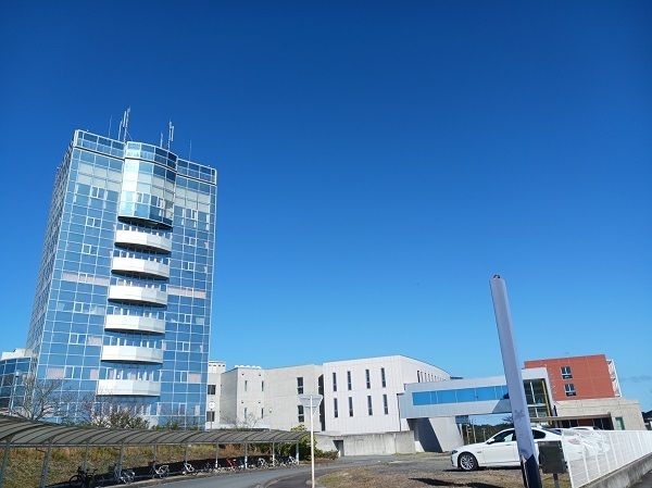 近くの高校・高専まで160m（徒歩2分）