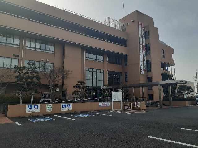 近くの御前崎市役所まで1,000m（徒歩13分）