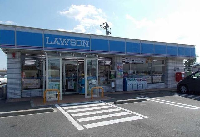 近くのローソン矢本川前店まで350m（徒歩5分）