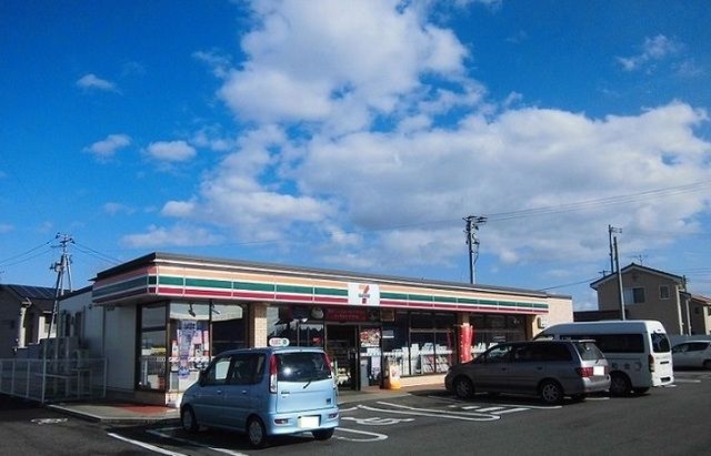 近くのセブン 北上江釣子五条丸店まで200m(徒歩3分)