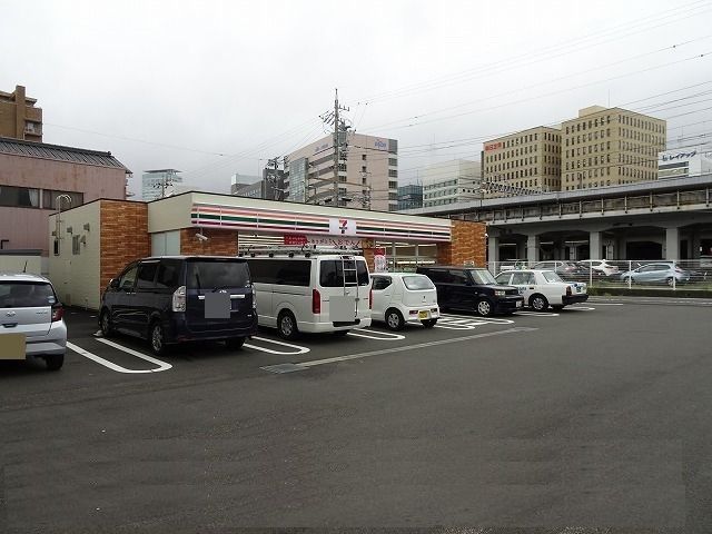 近くのセブンイレブン静岡八幡1丁目店まで170m（徒歩3分）