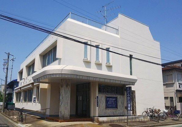 近くのさがみ野やまなクリニックまで350m（徒歩5分）