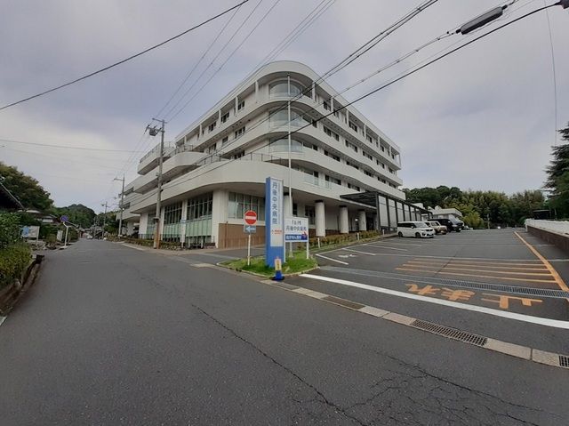 近くの病院まで1,700m（徒歩22分）