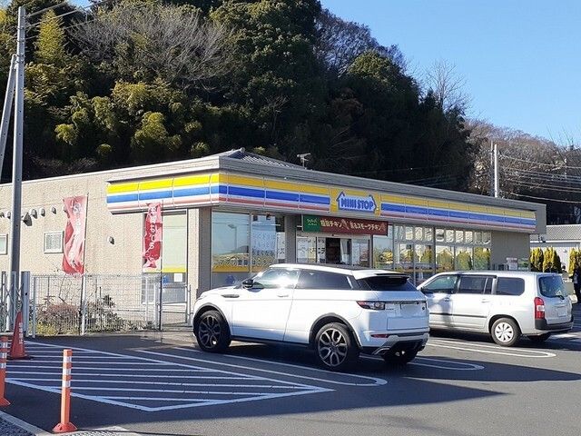 近くのコンビニまで110m（徒歩2分）