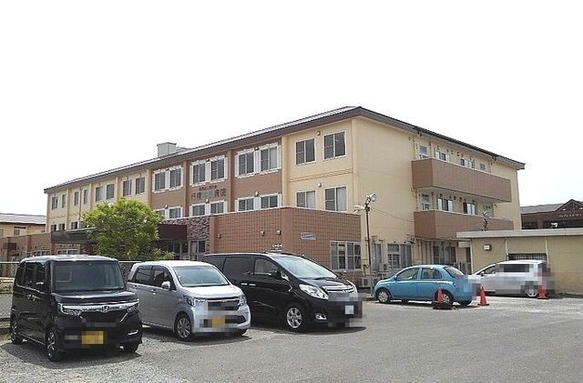 近くの行橋中央病院まで900m（徒歩12分）