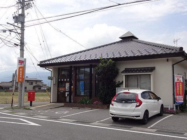 近くの神林郵便局まで550m(徒歩7分)