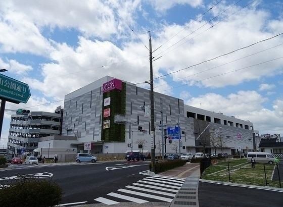 近くのイオンモール出雲まで1,500m（徒歩19分）