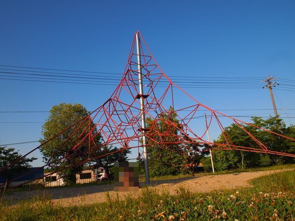 近くの上野運動公園競技場まで2,300m(徒歩29分)