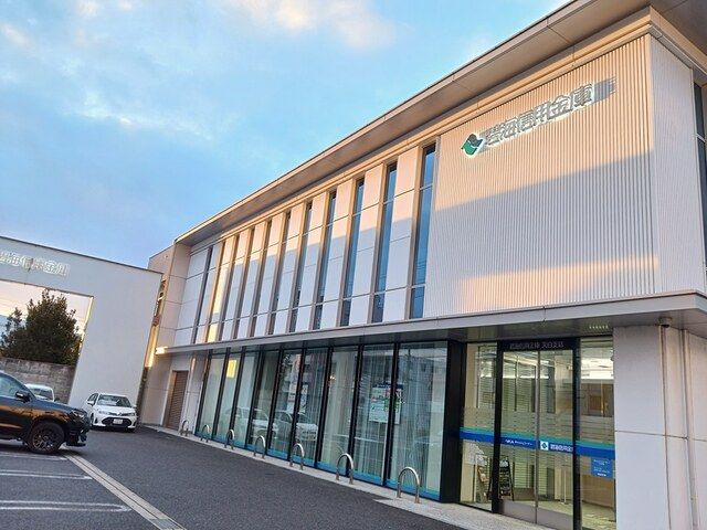 近くの碧南信用金庫まで60m（徒歩1分）