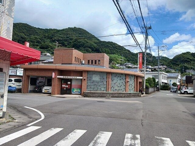 近くの長崎銀行戸石支店まで933m（徒歩12分）