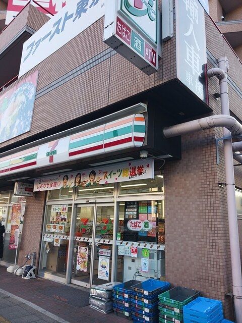 近くのセブンイレブンまで36m(徒歩1分)