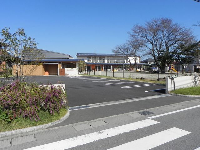 近くのふれあい保育園まで300m(徒歩4分)