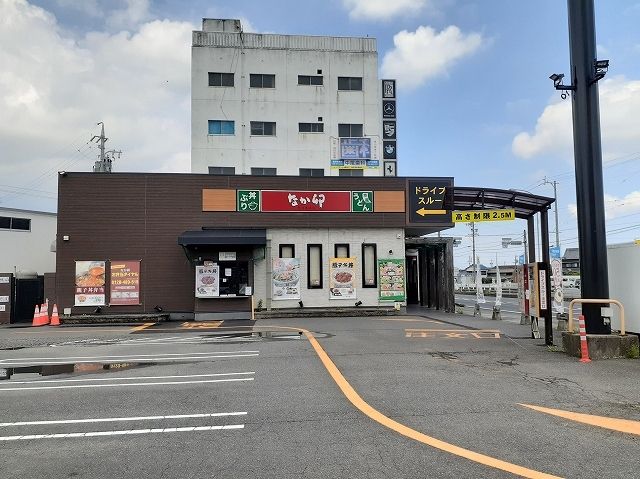 近くのなか卯２３号線鈴鹿南玉垣店まで600m（徒歩8分）