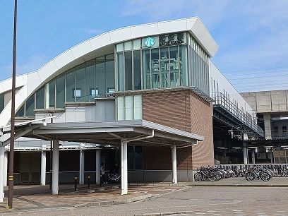 近くの松任駅まで1,300m(徒歩17分)