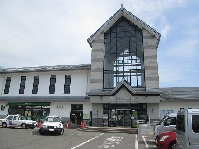 近くのかみのやま温泉駅まで2,200m(徒歩28分)