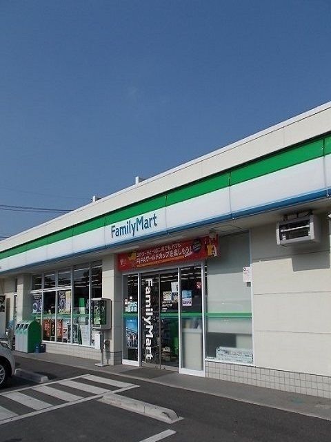 近くのファミリーマート青梅大門３丁目まで290m（徒歩4分）