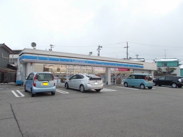 近くのローソンまで540m(徒歩7分)