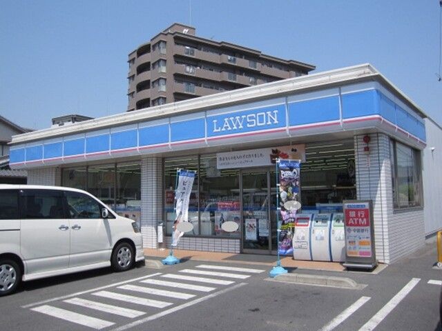 近くのローソン倉敷南町店まで450m(徒歩6分)