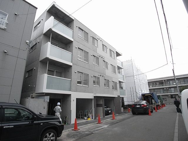 ao akua N24 (アオ アクア N24)の外観画像