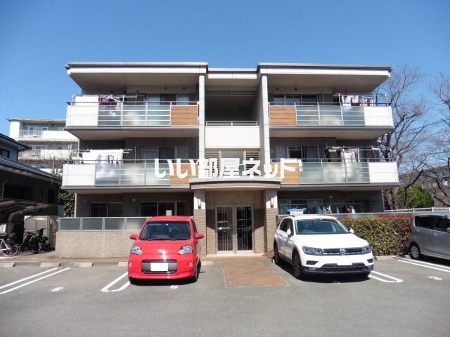 ルミエール堤の外観画像