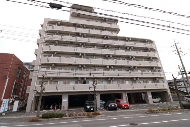 中央ロイヤルマンション☆春入居☆の外観画像