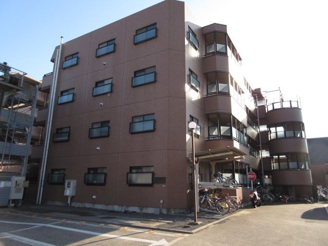 メゾンドール・カムイβ館の外観画像