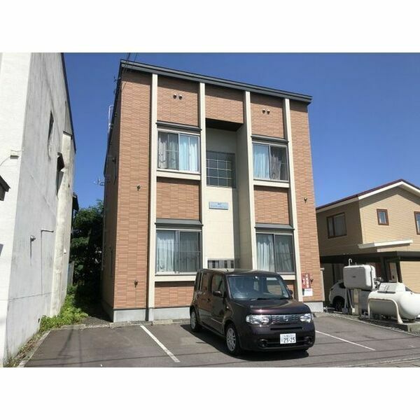 クレステッドピジョンの外観画像