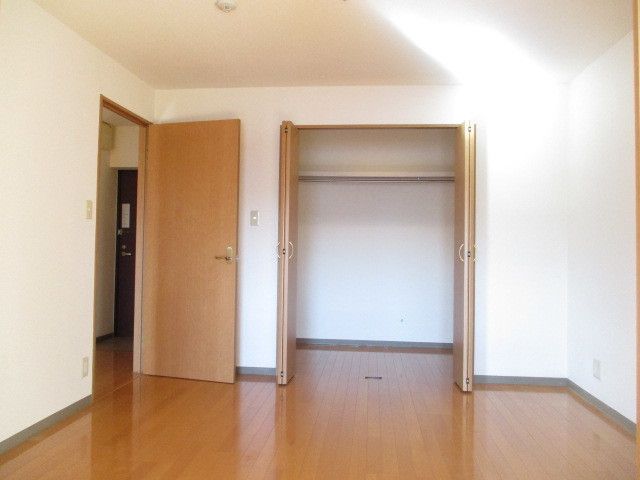 ベッドルーム