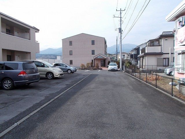 近くに施設あり