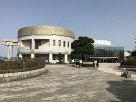 近くの施設まで1,561m（徒歩20分）
