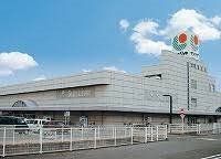 近くのスーパーまで1,247m（徒歩16分）