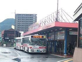 近くの西鉄砂津バスセンターまで390m（徒歩5分）