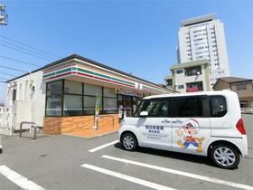 近くのセブンイレブン　久留米試験場駅前店まで269m（徒歩4分）