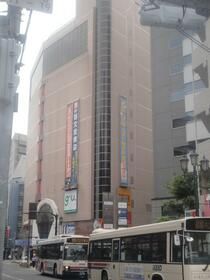 近くの京王八王子駅まで900m(徒歩12分)