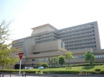 近くの島根県立中央病院まで800m（徒歩10分）