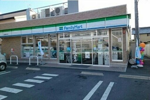 近くのコンビニまで427m（徒歩6分）