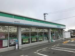 近くのファミリーマート高松円座町店まで350m(徒歩5分)