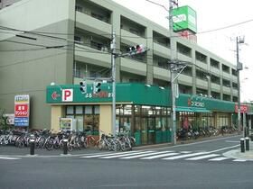 近くのコープ とうきょう日野駅前店まで217m(徒歩3分)